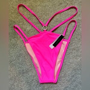 Very sexy bikini bottom with side cut outs.